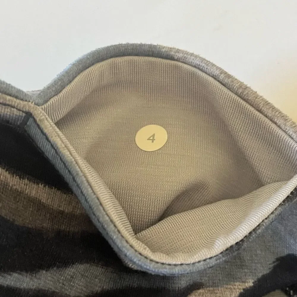 Lululemon Wunder Under Crop III Leggings Blue Camo 22" Inseam Luon Womens Size 4 - Picture 6 of 9